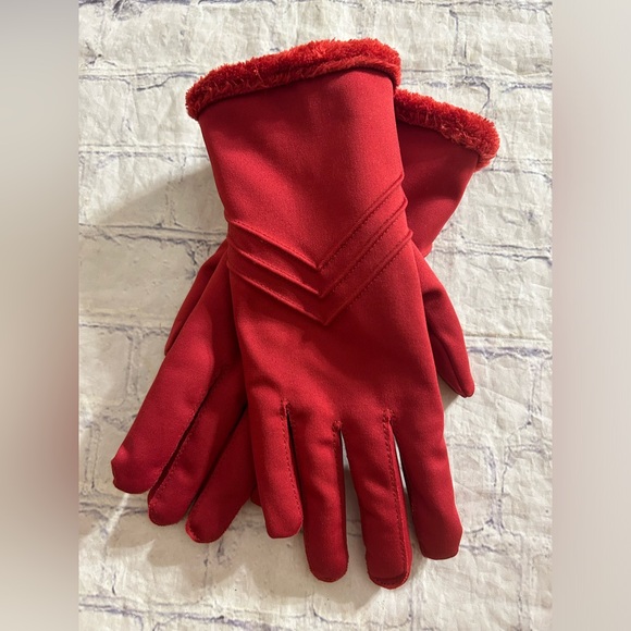 ISOTONER POLYESTER SPANDEX RED WITH FLEECE LINING WOMEN’S GLOVES SIZE L/XL - Picture 7 of 7
